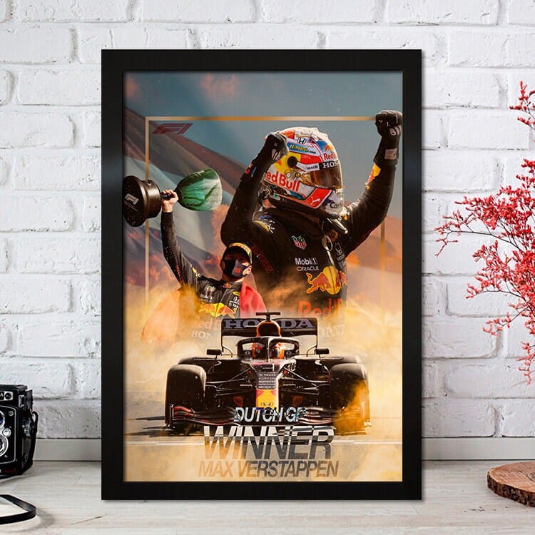 Poster Formel 1 Max Verstappen Rennfahrer Helm Rennwagen Red Bull · Deko Print ohne Rahmen